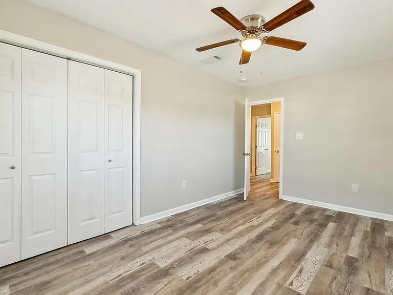 1124 Tallow Tree Ln #18 — Photo 9