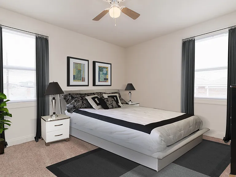 Oaklee Village Apartments — Photo 12
