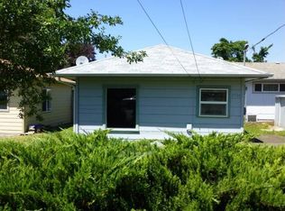 2736 W Langenberg Ave, Roseburg, OR