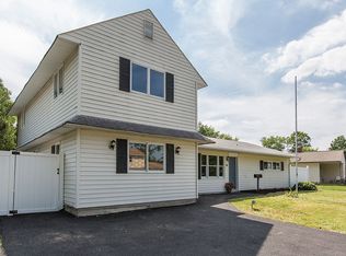 297 Dogwood Dr, Levittown, PA
