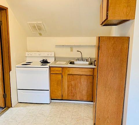 4th image of 1710 NW 60th St #3