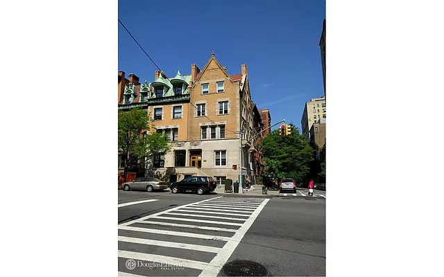 Sold by Douglas Elliman | media 18