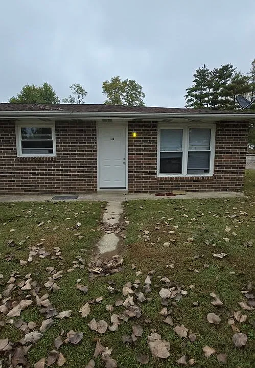 307 E John St #14
