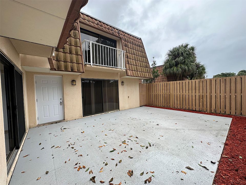 1st image of 545 Green Springs Place