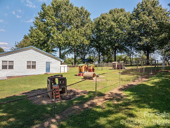 5th image of 2482 June Bug Rd