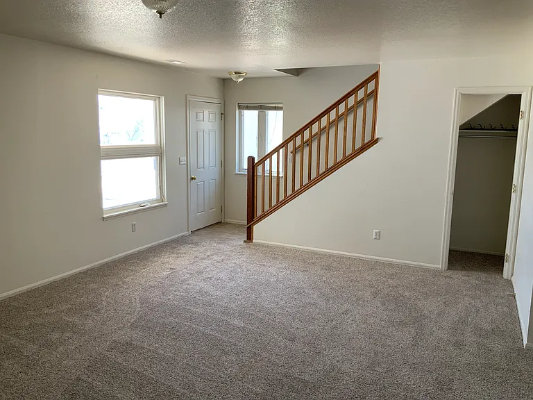 1127 Palmer Dr — Photo 10