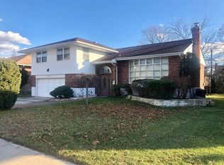 744 Hillcrest Pl, Valley Stream, NY 11581