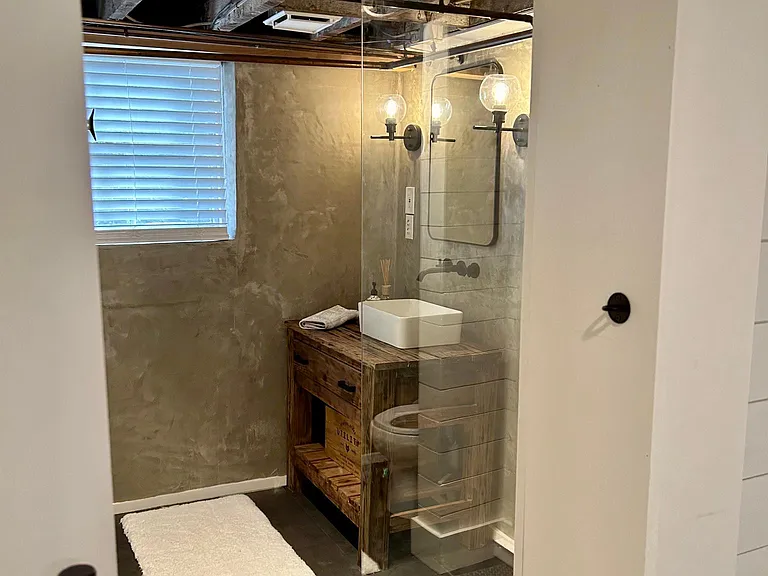 50 Houston Ave — Photo 30