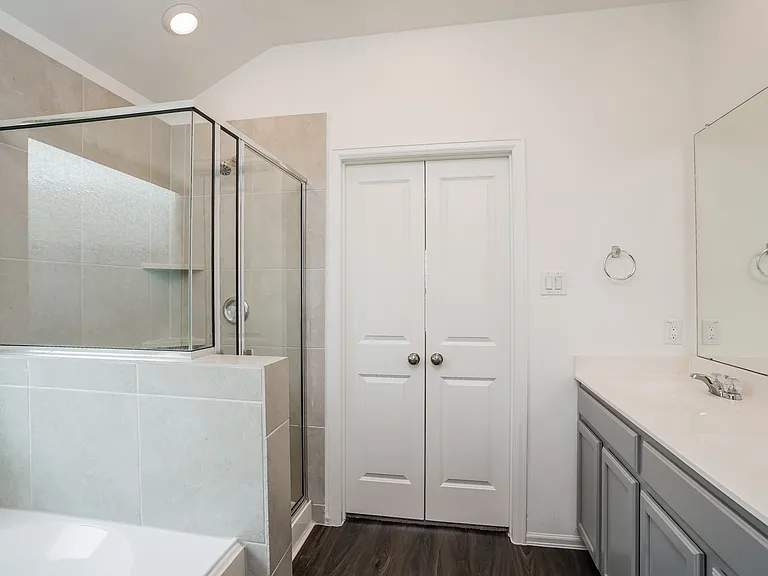 723 Autumn Lake Ln — Photo 12