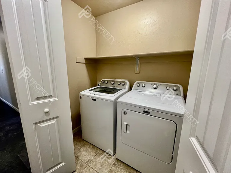 358 Grullo Ln — Photo 17