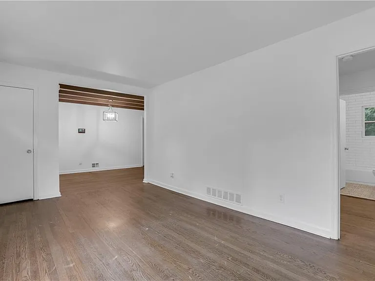 1982 Rena Cir SW — Photo 6