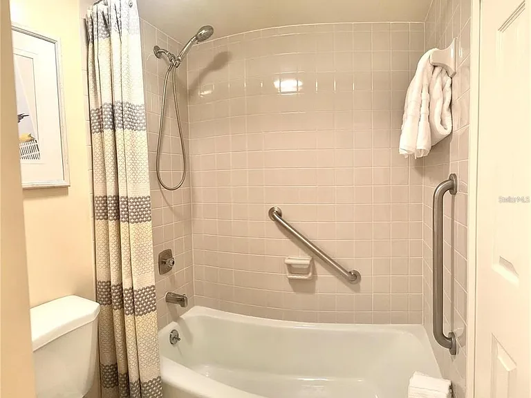 5950 Pelican Bay Plz S #505 — Photo 26