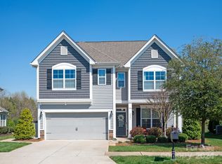 6006 Langwell Ln, Charlotte, NC 28278