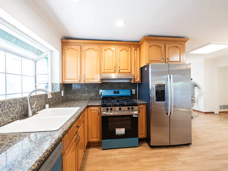 5316 Tanglewood Park Dr — Photo 10