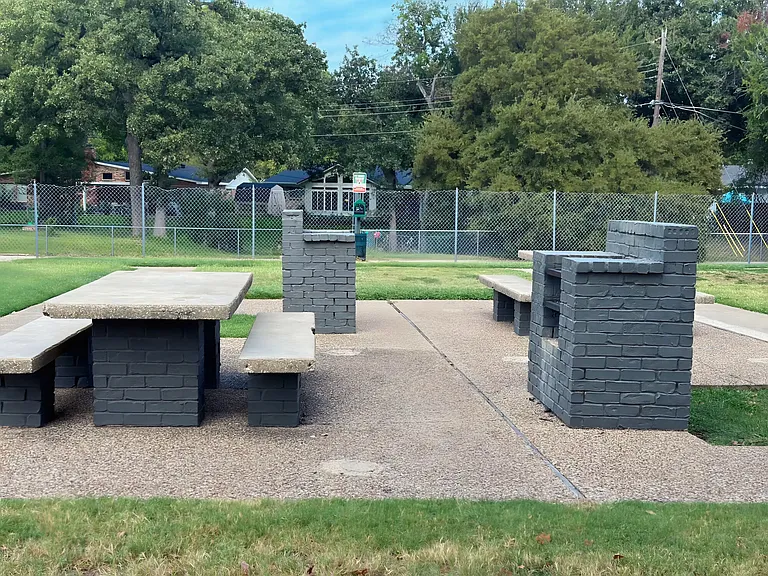 The Courts Of Bedford — Photo 9