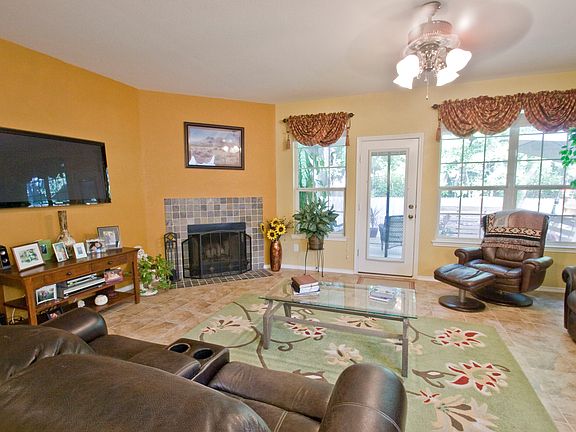 4th image of 2753 Claremont Ct