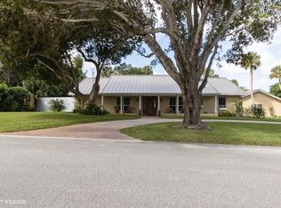 15 W High Point Rd, Sewalls Pt, FL 34996