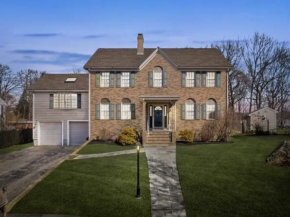 15 Joel Cir, Lynn, MA 01904