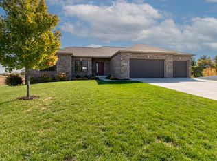 1414 Watersound Way, Bloomington, IL 61705