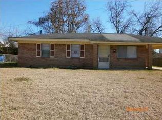 104 Shipp St, Port Gibson, MS 39150