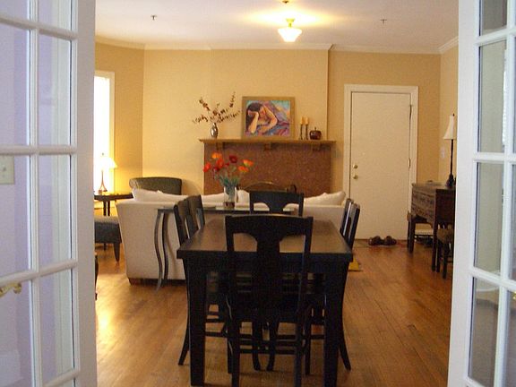 3rd image of 1141 Hinman Ave APT 1