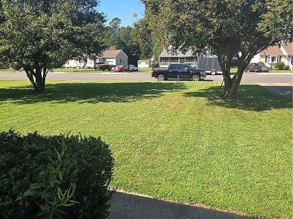 3rd image of 4356 Branchester Pkwy