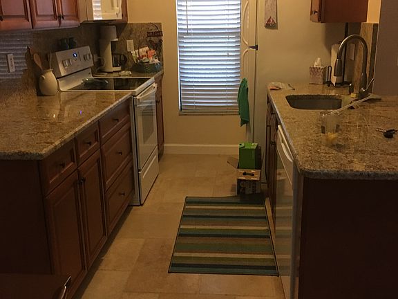 3rd image of 5117 SW 15th Pl APT 210