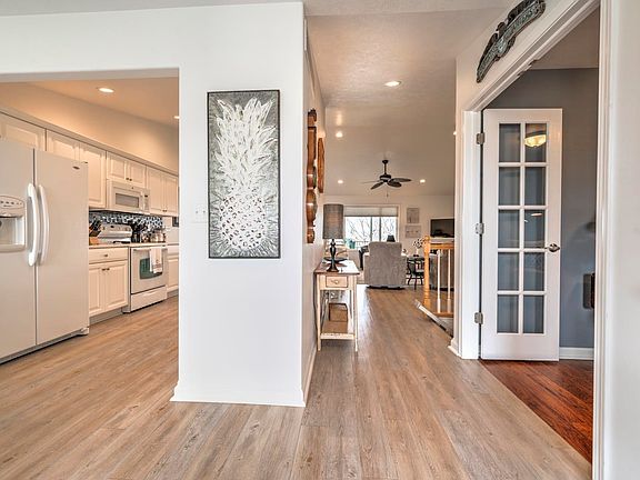 4th image of 1432 Indian Hills Dr