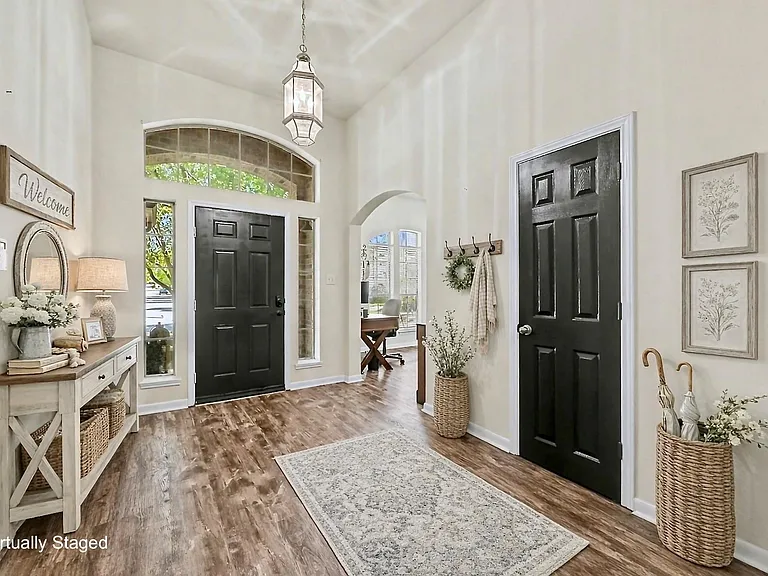 7418 Lakesage Ln — Photo 9