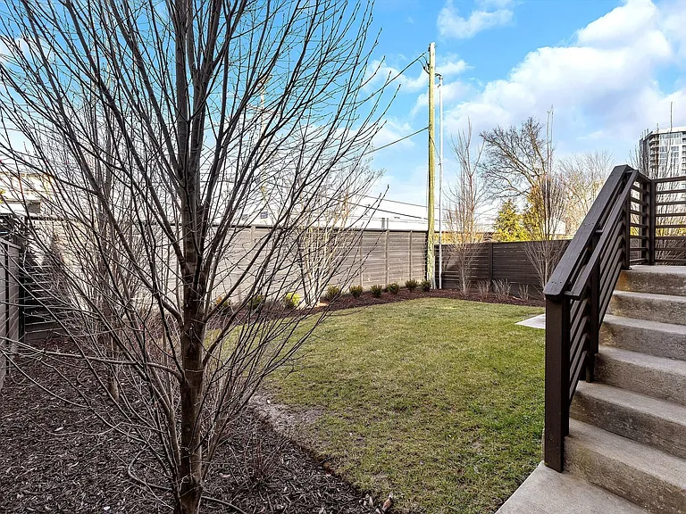 4107 Kimbark Dr — Photo 34