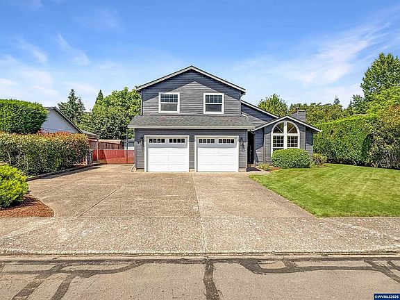2nd image of 1040 SW Tall Oaks Dr