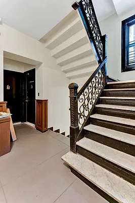 Rented by Blip LLC | media 28