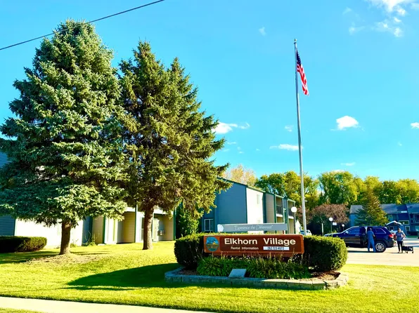 Elkhorn Village Apartments | 1 & 2 Bedroom Apartments in Elkhorn, WI Heat Included