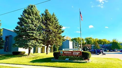 Elkhorn Village Apartments | 1 & 2 Bedroom Apartments in Elkhorn, WI Heat Included Photo 1