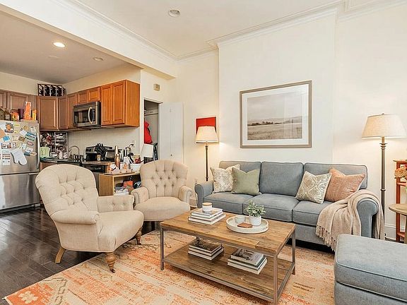 2nd image of 1214 Washington St APT 3