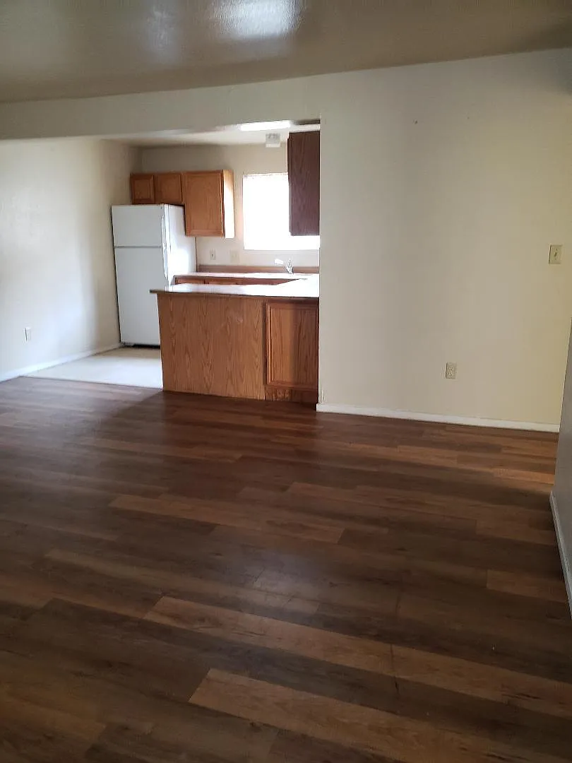 1235 East 7th Street #C — Photo 3