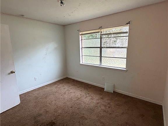 5th image of 1765 Highpoint Rd