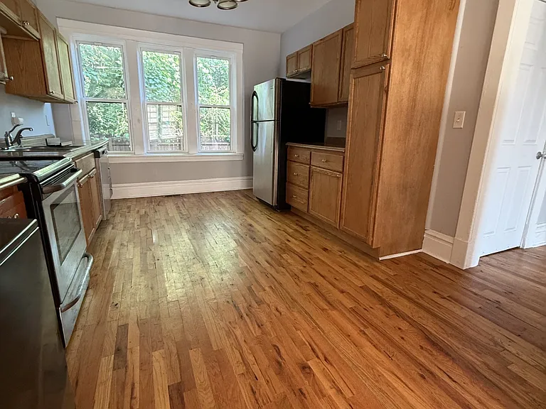 1817 Thurman Ave #B — Photo 4