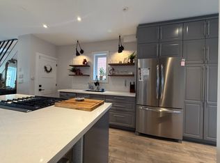 48 Albani St, Toronto, ON M8V 1X2