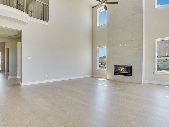 2nd image of 1055 Sugar Bars Dr