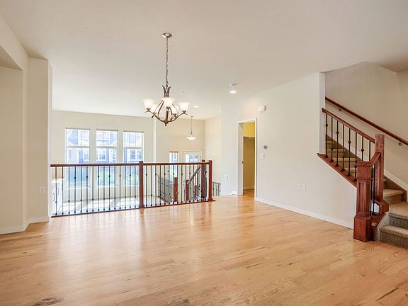 3rd image of 1815 Gallagher Ln