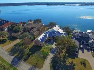 137 Wilderness Dr E, Marble Falls, TX 78654