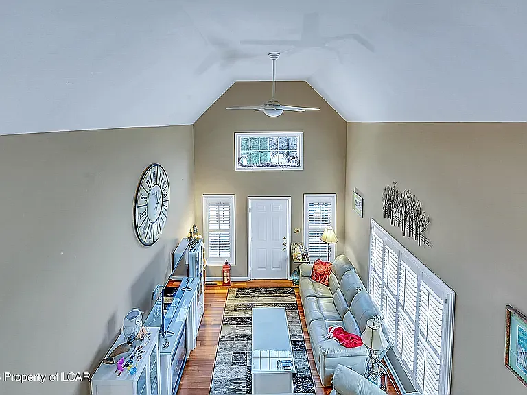 45 Marina Dr — Photo 4