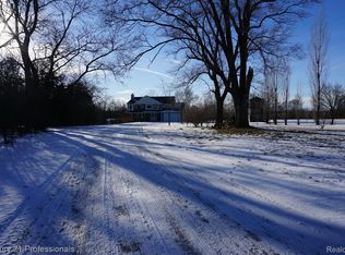 1150 S Ridge Rd, Canton, MI 48188