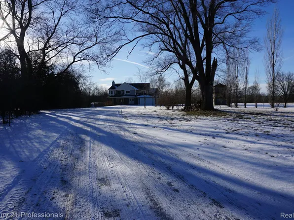 1150 S Ridge Rd, Canton, MI 48188