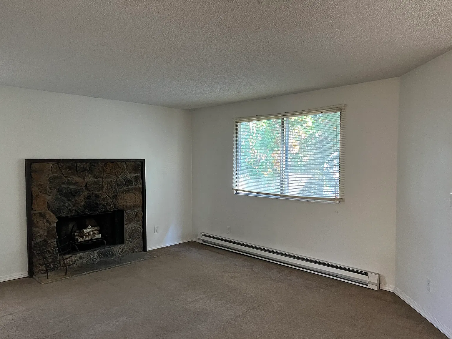 6272 SW Valley Cir — Photo 4
