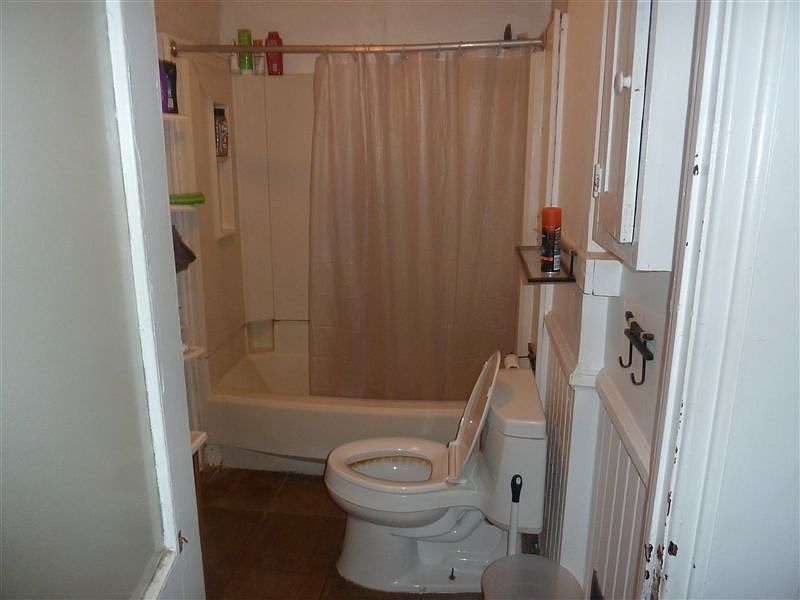 upper bathroom