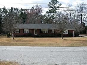 1st image of 501 Clairmont Dr