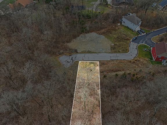 2nd image of 3278 Lookout Valley