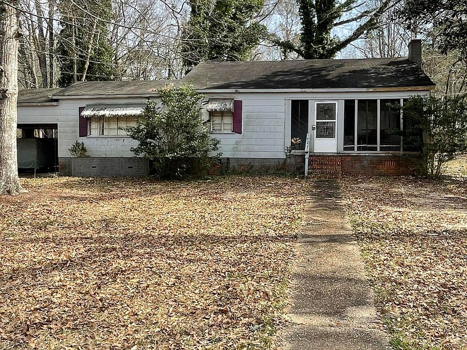 1st image of 318 East Cir